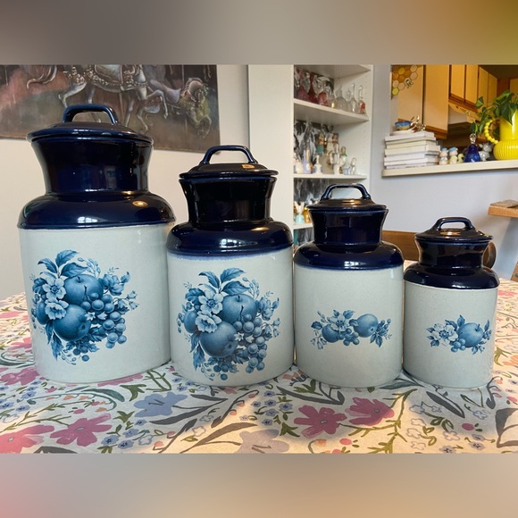 Vintage McCoy Pottery Blue Apple Blossom Canisters, Set of 4 - Picture 5 of 15